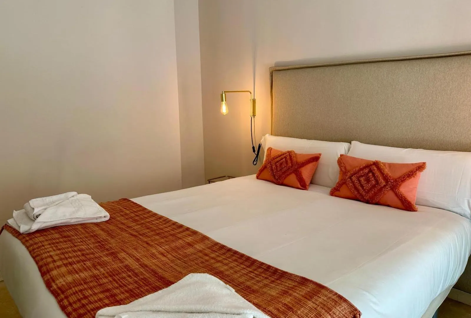 Urbe10 Pries Suite Malaga Apartment