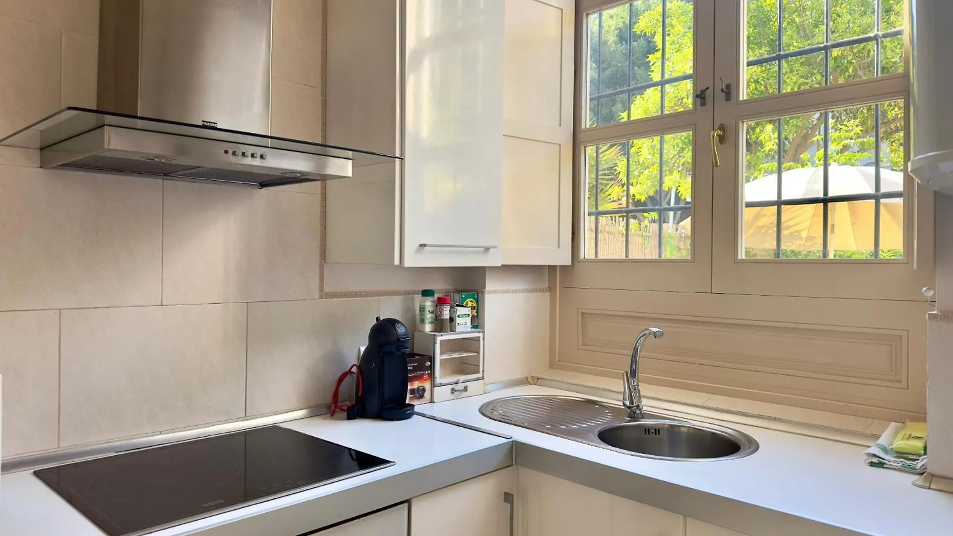 Urbe10 Pries Suite Malaga Spain