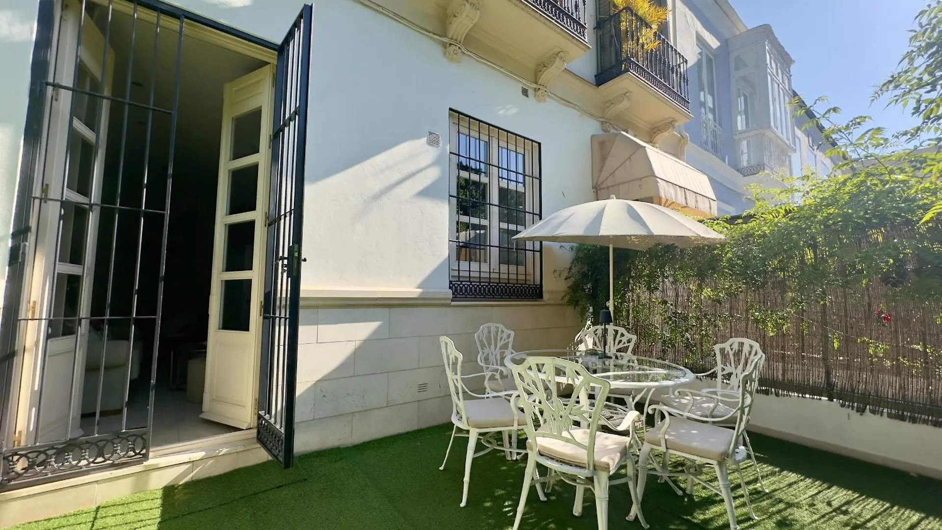 Urbe10 Pries Suite Malaga Apartment